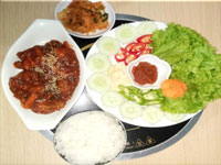 Fried Spicy Pork & Stream Rice (ဝက်ဆလပ် နှင့် ထမင်းဖြူ)